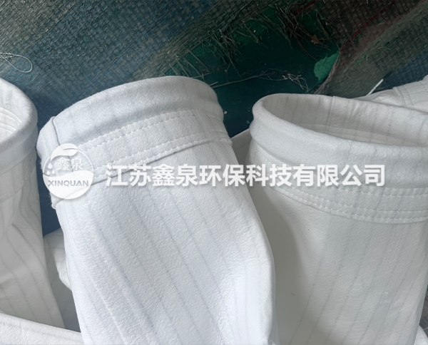 覆膜抗静电涤纶除尘布袋厂家